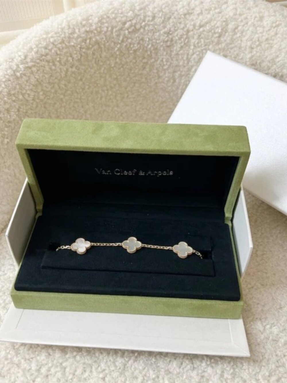 Van Cleef & Arpels White Bracelet